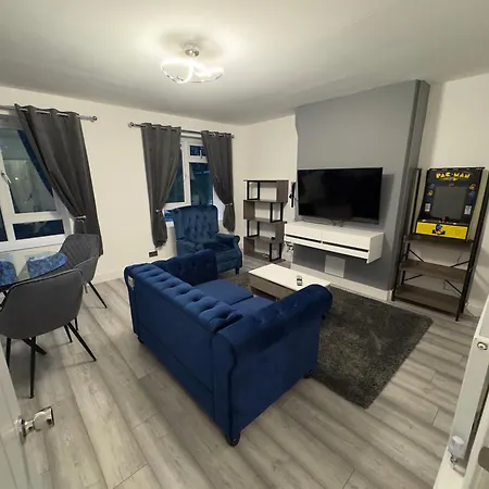 Ferienwohnung Stylish 2Br, Fast Wifi With Balcony